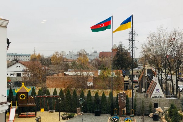 Ukraynada yaşayan soydaşlarımız üçün 