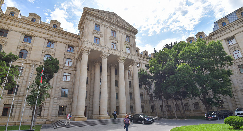 XİN Ukraynadakı azərbaycanlıları bu ölkəyə getməyə ÇAĞIRDI