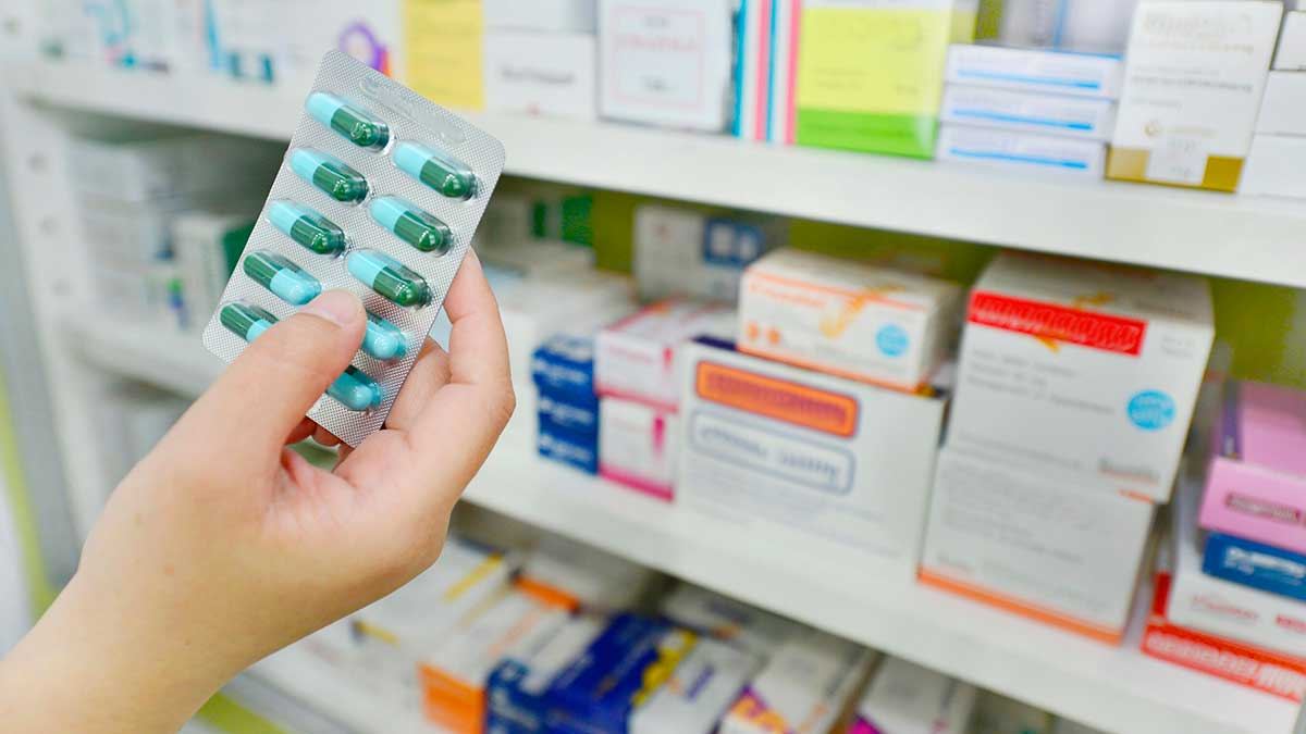 Koronavirusun müalicəsi üçün Azərbaycana yeni dərmanlar gətiriləcək