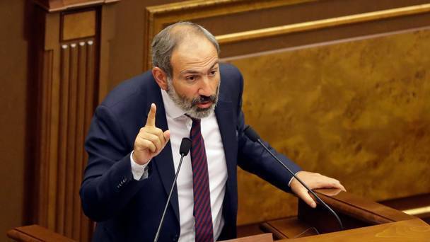 Parlamentdə dava: Paşinyan “Qarabağ iradları”nı rədd etdi 