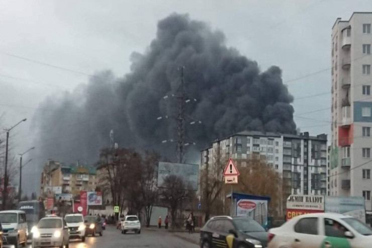 Xarkovda Azərbaycan konsulluğunun yanına raket DÜŞDÜ
