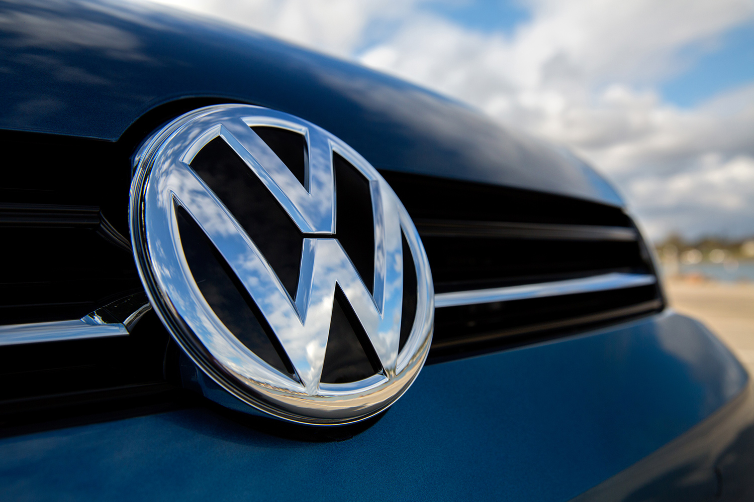 "Volkswagen" Rusiyaya ixracı dayandırır