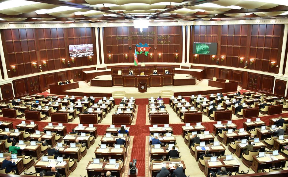 Parlament bələdiyyələrin siyahısında dəyişiklik etdi