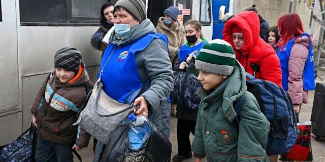 Ukraynada 8 günə 28 uşaq ölüb, 64-ü yaralanıb 