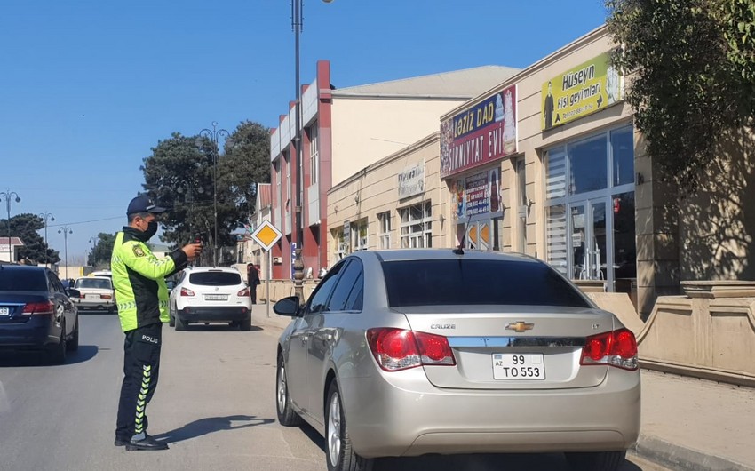 Parklanma qaydalarını pozan sürücülər cərimələndi