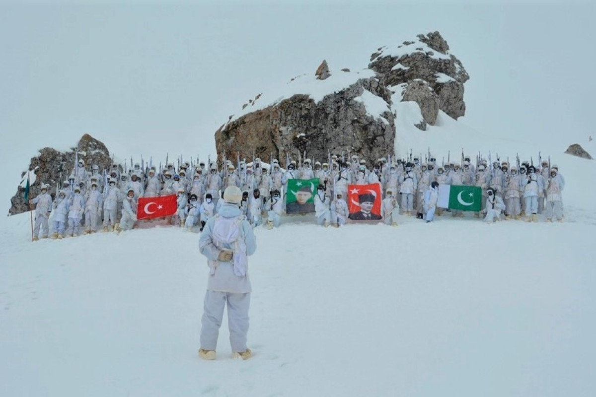 Türkiyə və Pakistan xüsusi təyinatlıları birgə təlim keçirdi - FOTO