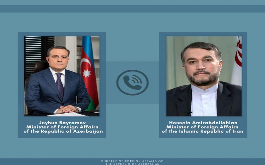 Ceyhun Bayramov iranlı həmkarı ilə Ukraynanı müzakirə etdi