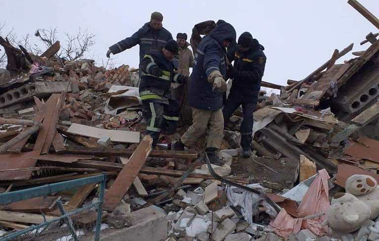 Ruslar Xarkovu bombardman etdilər: 2 qadın və 2 uşaq həlak oldu