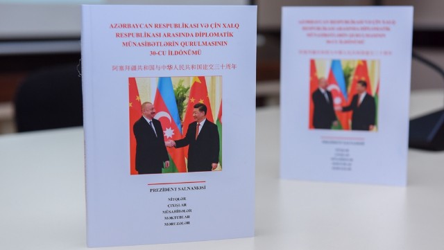 ADU-da kitab təqdimatı - FOTOLAR