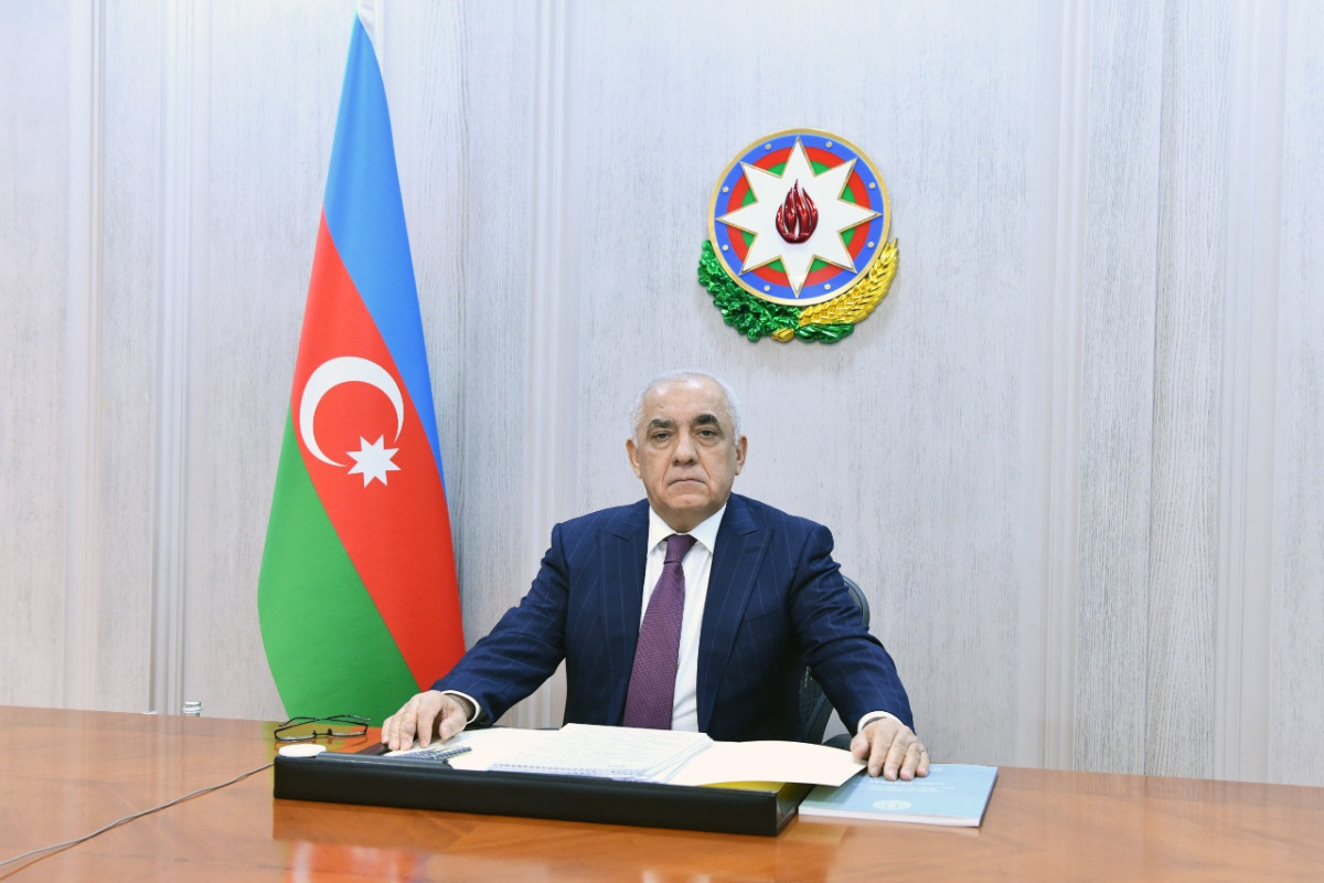 Əli Əsədov iclas keçirdi