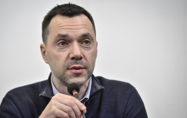 “Rusiya Qarabağdakı sülhməramlılarını Ukraynaya gətirib” - Arestoviç 