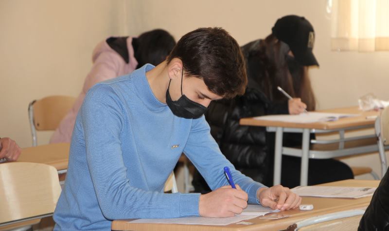 Bugünkü imtahanlardan 4 şagird xaric edilib
