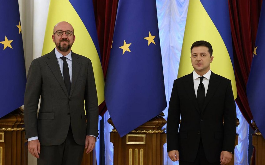 Zelenski Şarl Mişellə danışıb