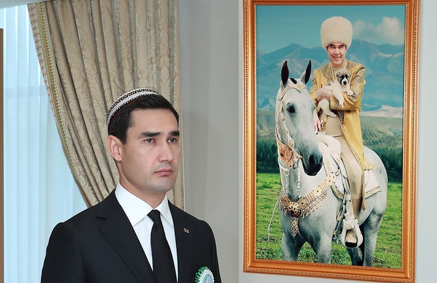 Türkmənistanın yeni prezidenti - Estafeti atadan alan oğul - DOSYE 