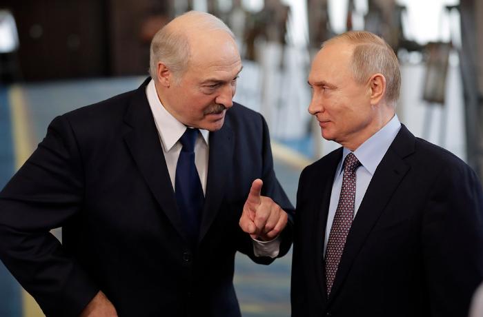 Belarus Rusiya ilə hərbi sazişləri təsdiqlədi