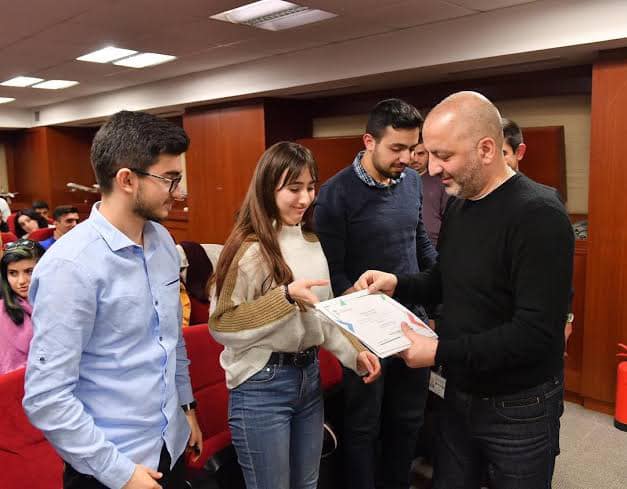 Mübariz Mənsimov 100 tələbəyə təqaüd verəcək