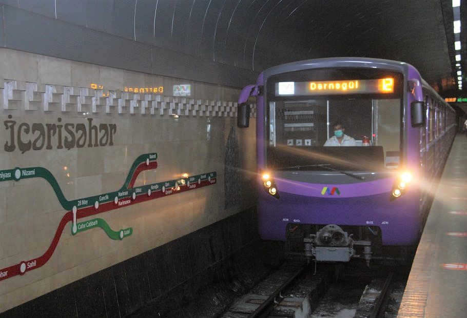 Metro iş rejimini dəyişdirir