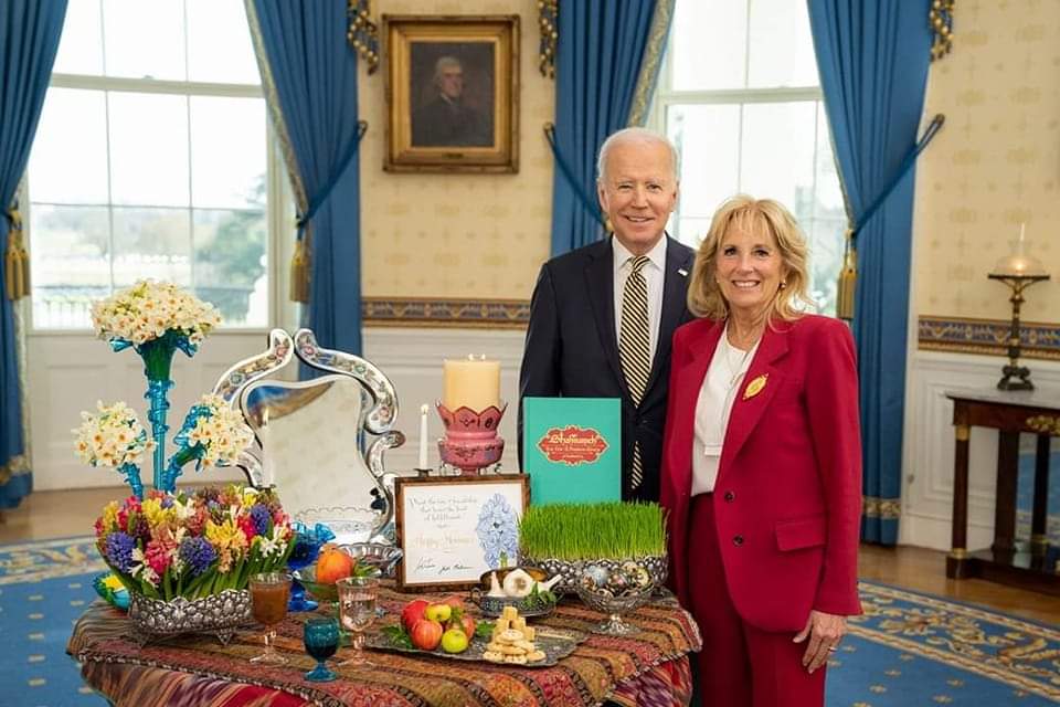 Bayden xanımı ilə Novruz süfrəsi açdı