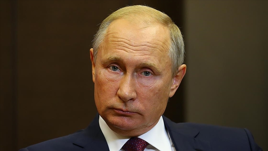 Putinə verilən “fəxri doktor” adı geri alındı