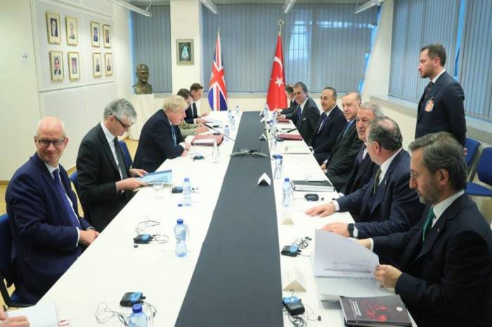 Ərdoğan Consonla görüşdü