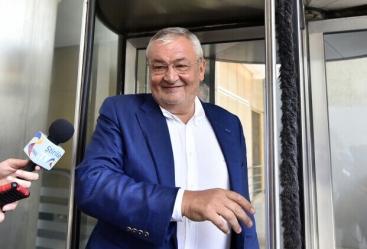 Sabiq nazirə 8 il 6 ay həbs verildi