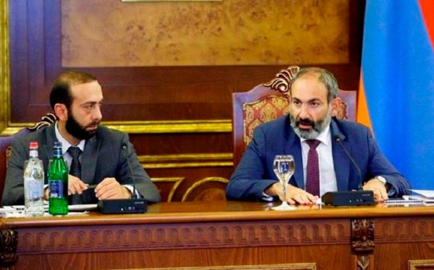 Paşinyan və Mirzoyan Moskvaya GEDİR