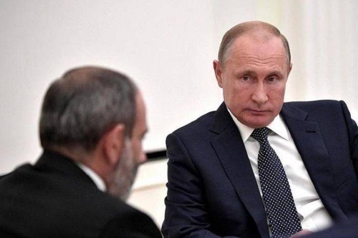 Putin Paşinyanla Qarabağdan DANIŞDI