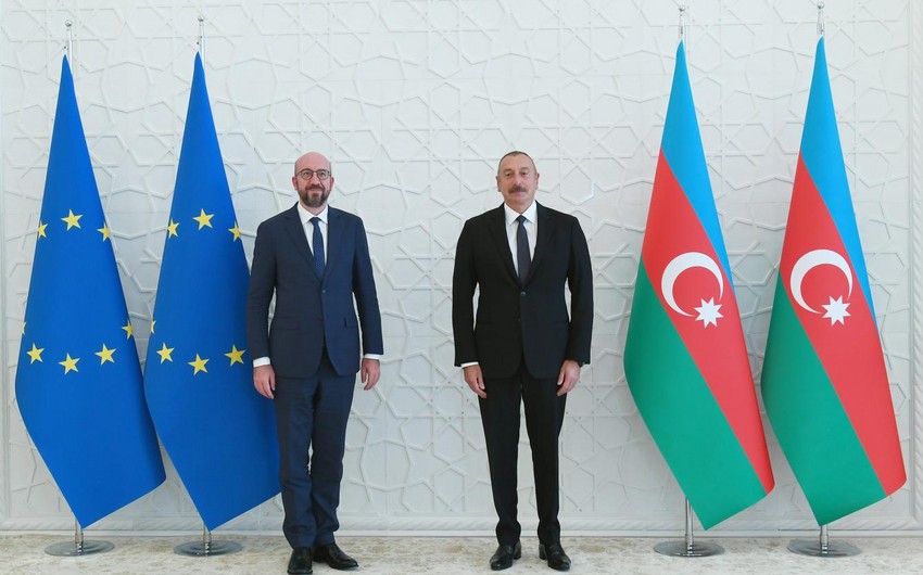 İlham Əliyev Şarl Mişeli təbrik etdi