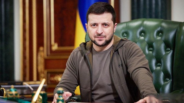 Zelenski: “Raketləri ov tüfəngilə vura bilmərik”