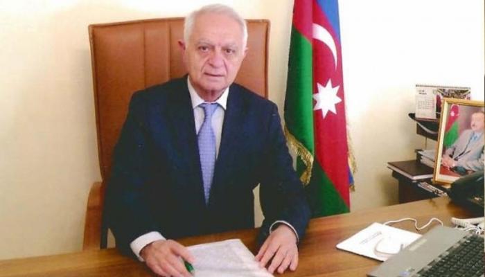 Tanınmış diplomat II Fəxri xiyabanda dəfn olundu