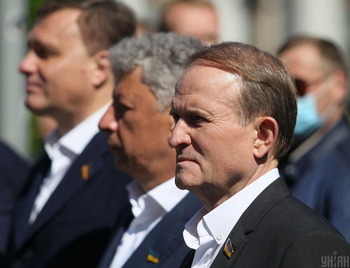 Ukraynanın rusyönümlü partiyası fəaliyyətini dayandırdı