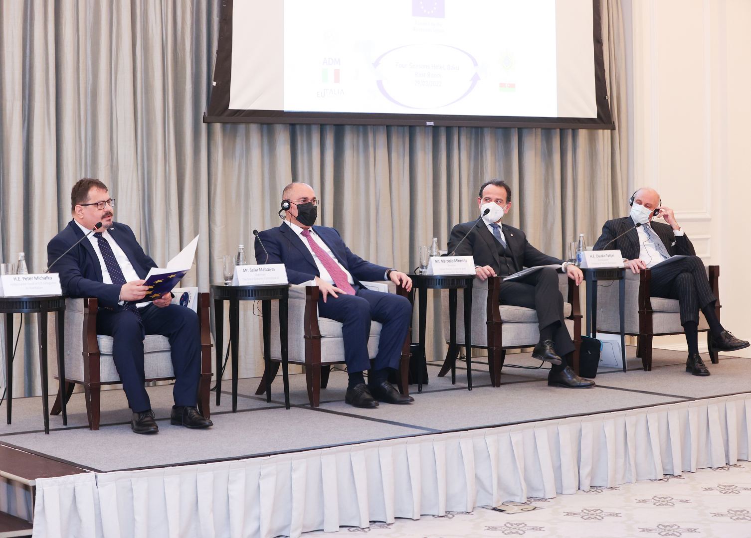 Tvinninq layihəsinin yekun konfransı keçirilib