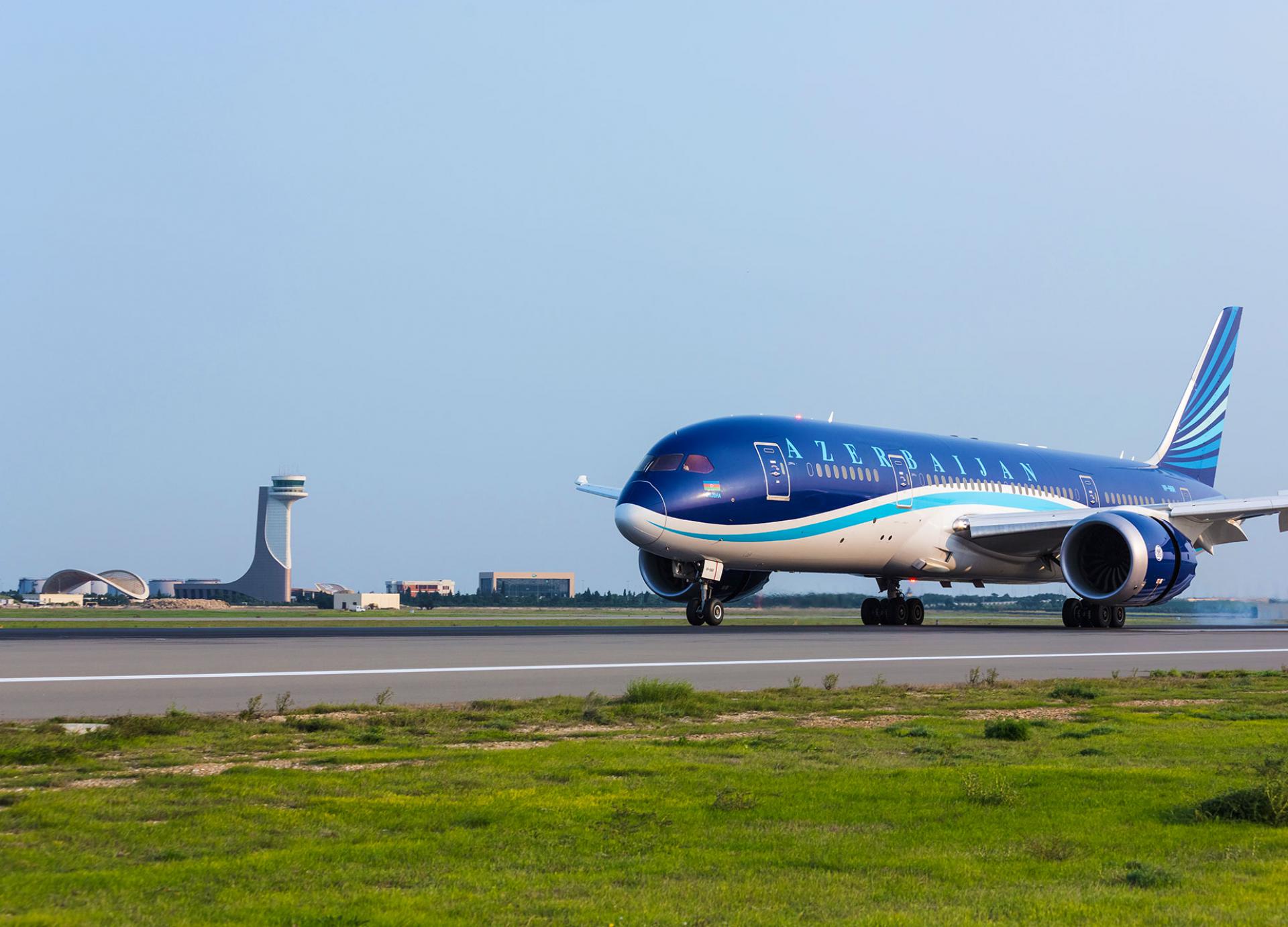 Varşavadan Bakıya aviareyslər AÇILIR