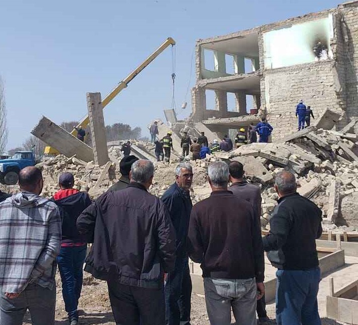 Naxçıvanda məktəb binası çökdü, ölənlər var - RƏSMİ 
