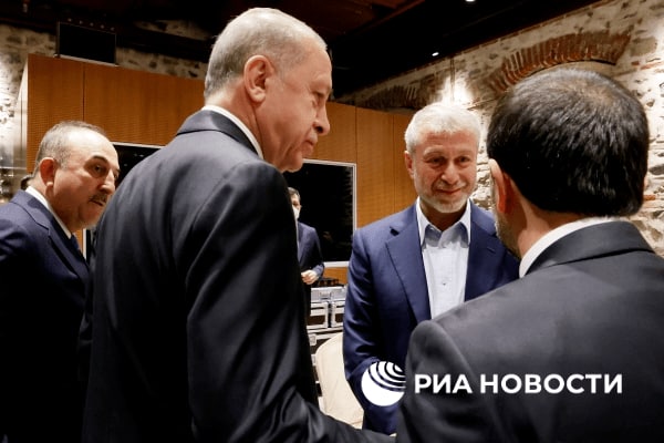 Türkiyə lideri: “Putin Abramoviçə etibar edir” 