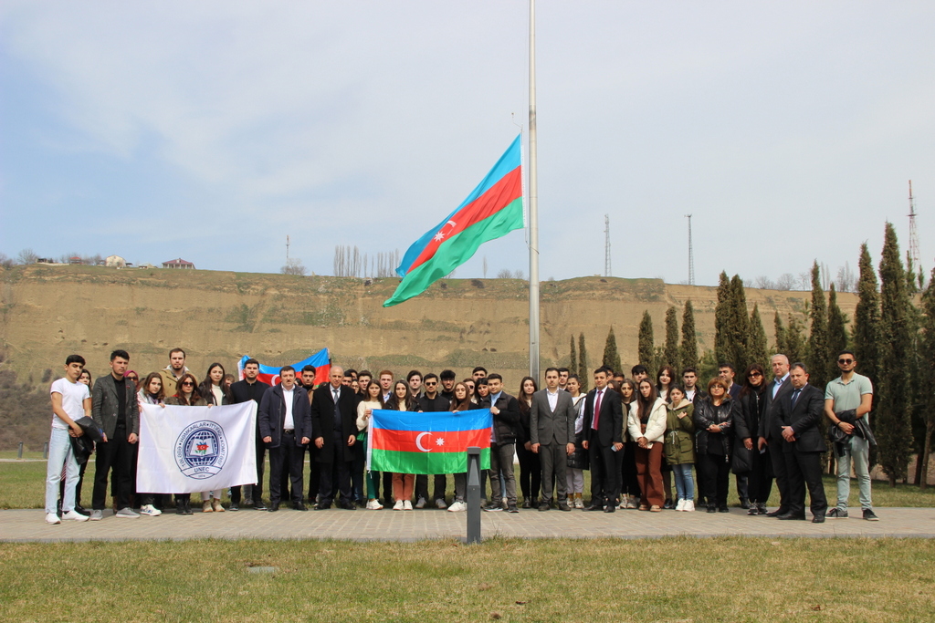 UNEC-də soyqırımı günü ilə bağlı xüsusi dərslər keçirildi - FOTO