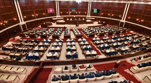 Toponimiya Komissiyasının tərkibi DƏYİŞİR
