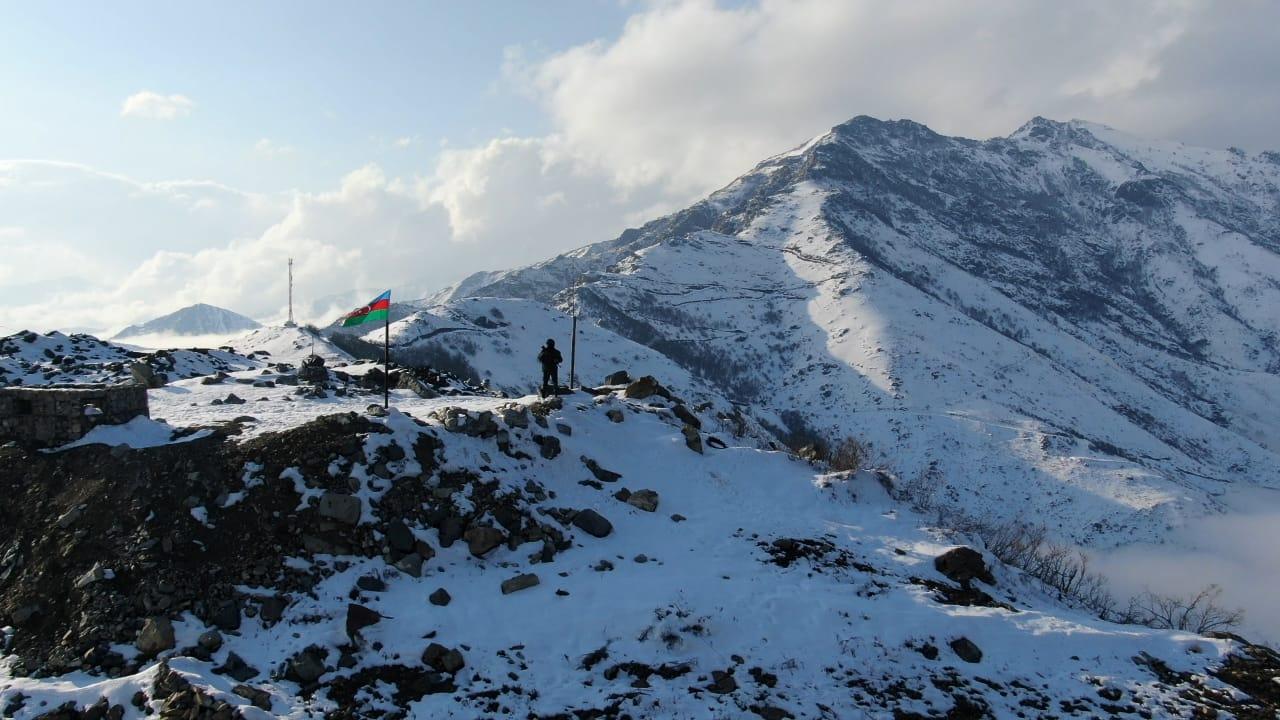Sərhədi saxta pasportla keçmək istəyənlər TUTULUB