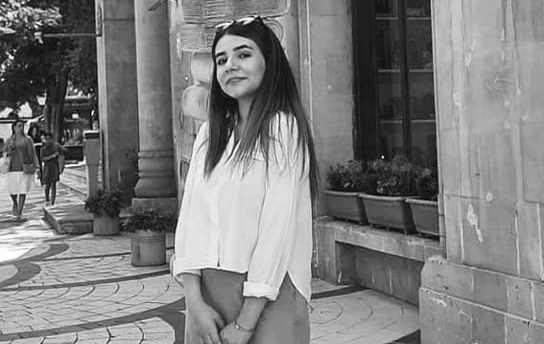 Qəzada ölən qız deputatın tələbəsi imiş...