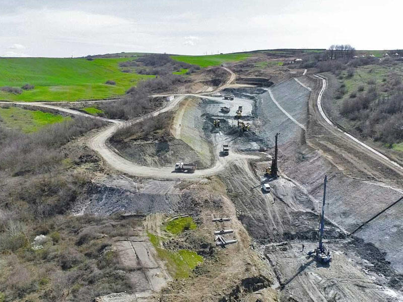 Muğanlı-İsmayıllı yolu yenidən qurulur - VİDEO