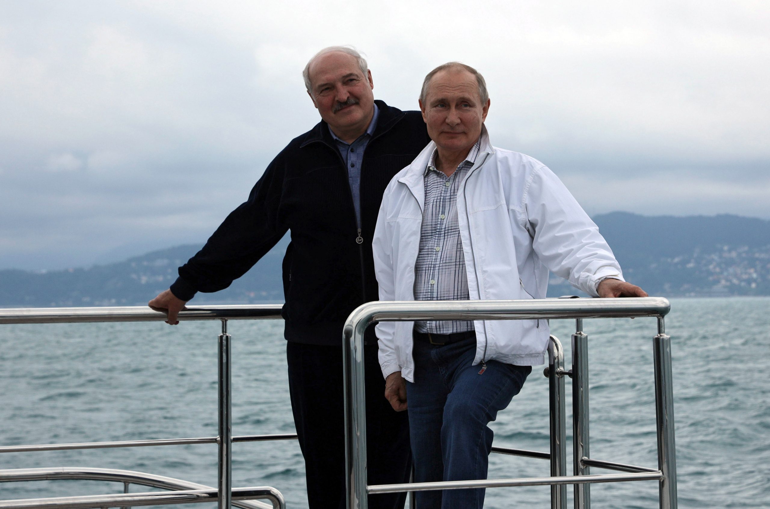 Lukaşenko yenə Putinlə görüşəcək