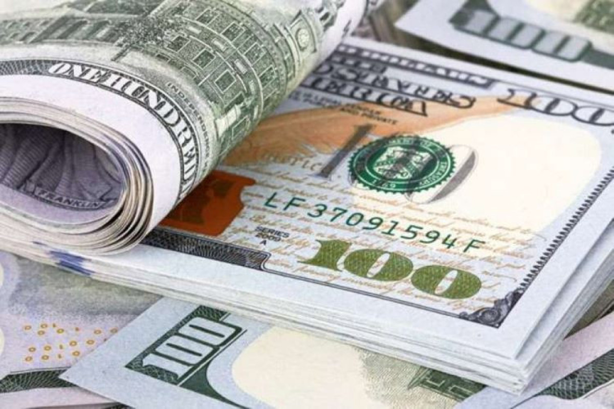 Mərkəzi Bank hərracda 71 milyondan çox dollar satdı