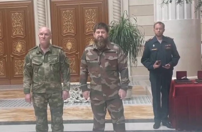 Kadırovun general kimi ilk görüntüsü - VİDEO
