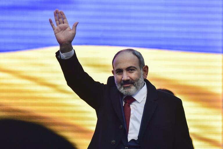 “Gallup” sorğu keçirdi: Paşinyan yenə müxalifəti ÜSTƏLƏDİ