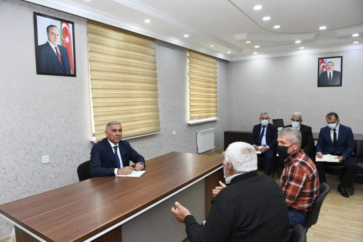 “Azərişıq” sədri Gəncədə vətəndaşları qəbul edib