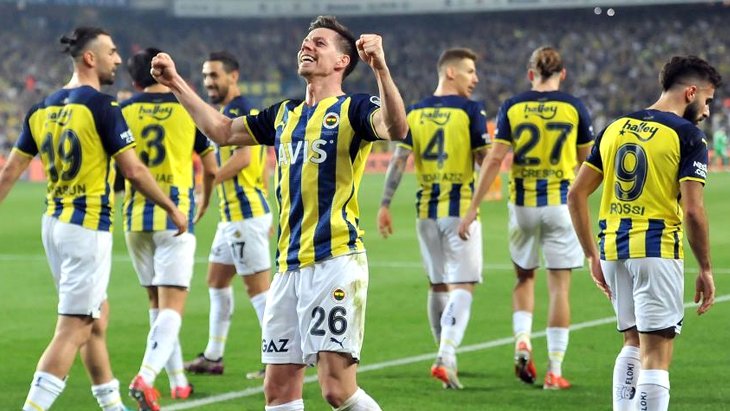 İstanbul derbisini “Fənərbağça” qazandı 