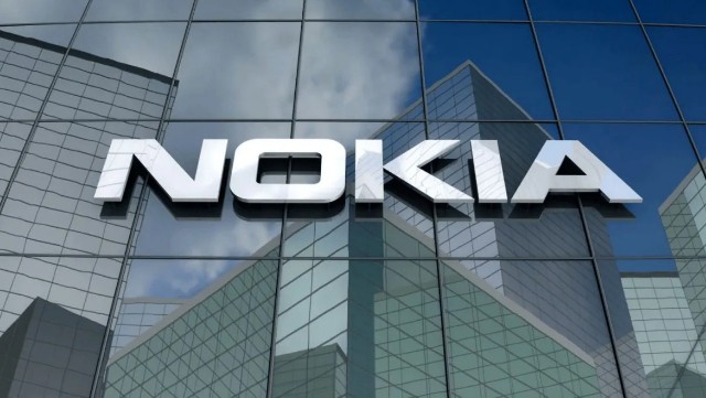 NOKIA Rusiyadakı mağazalarını BAĞLAYIR