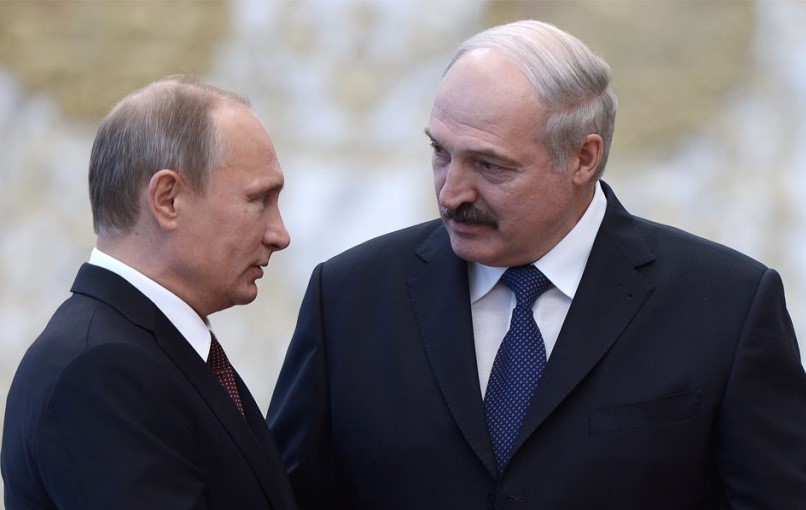 “Ukrayna ilə danışıqlar Lukaşenko sayəsində olub” - Putin