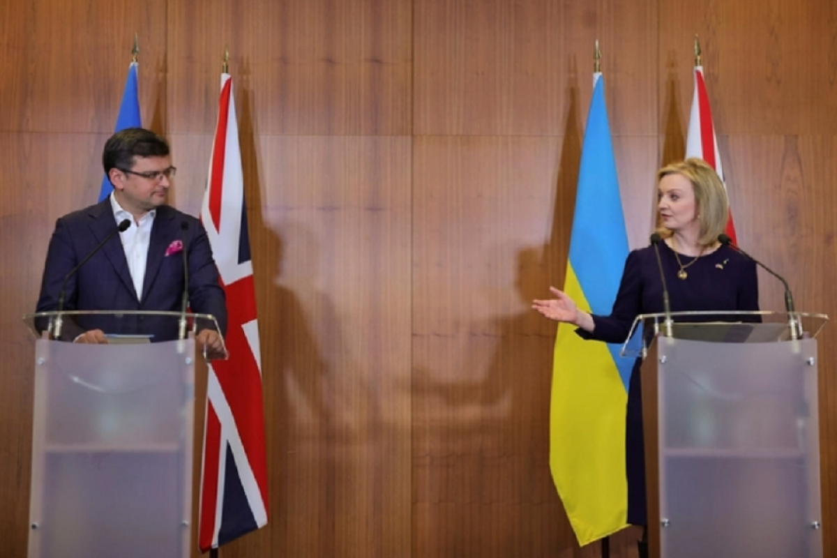 Ukrayna və Britaniya XİN rəhbərləri danışıq aparıb