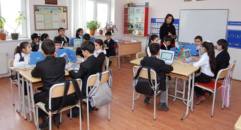 Niyə kurikulumun ləğv olunmasını istəyirik?